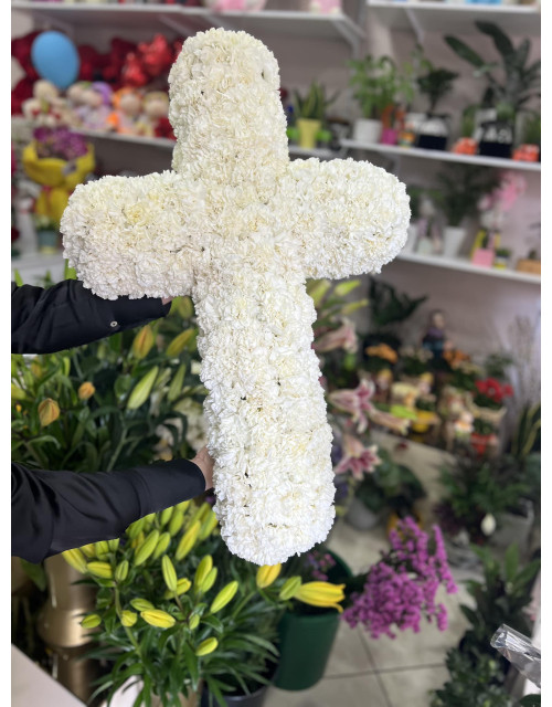 Μεγαλο Σταυρο ολολευκο με γαριφαλα .